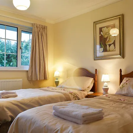 別荘 Brow Riding *